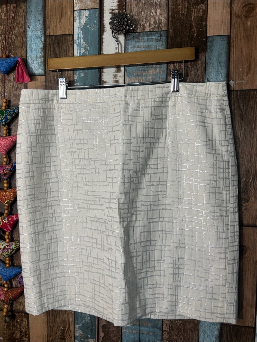 LOFT Cream Metallic Grid Pencil Skirt